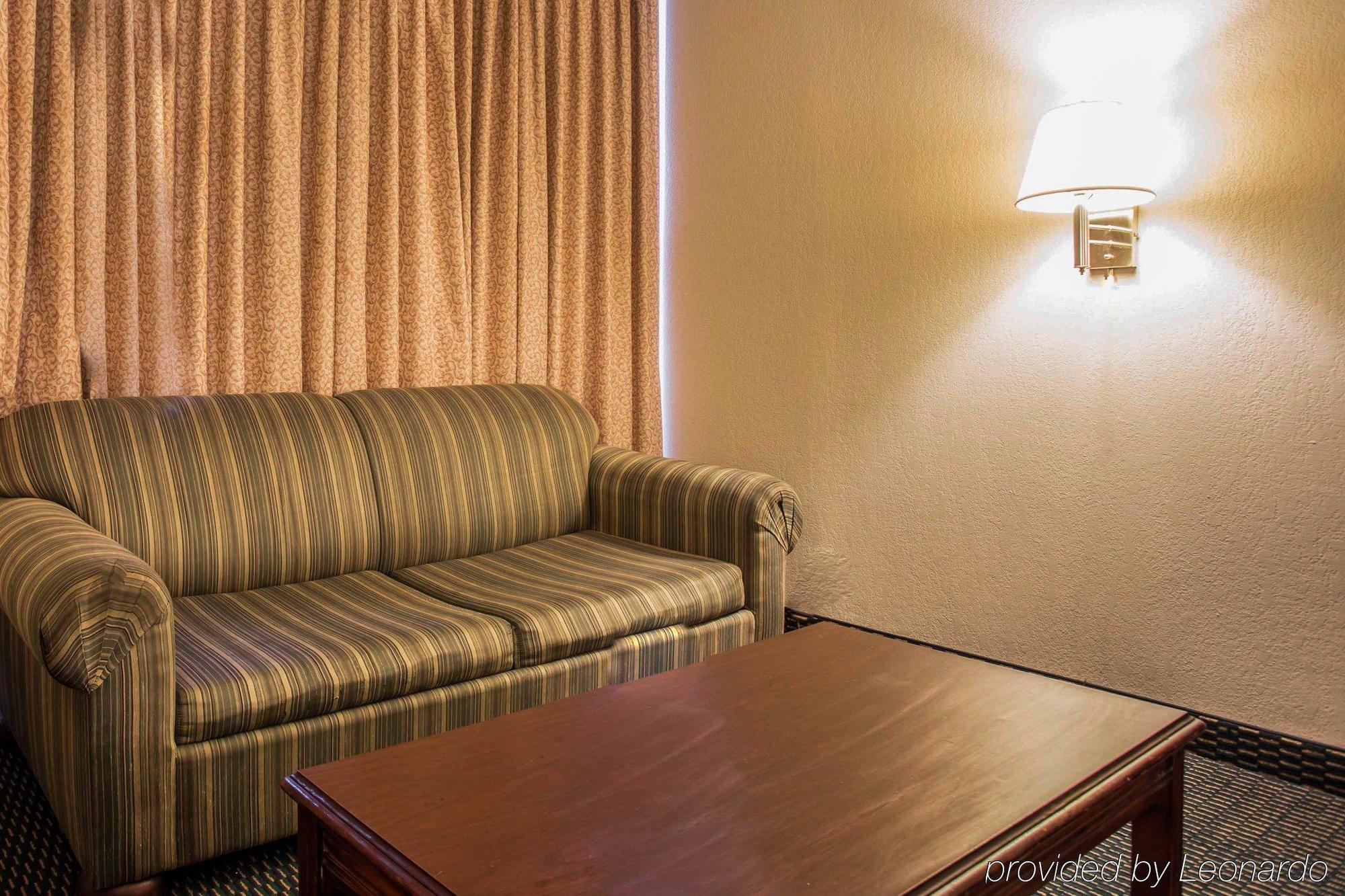 Econo Lodge Inn & Suites Lumberton Extérieur photo